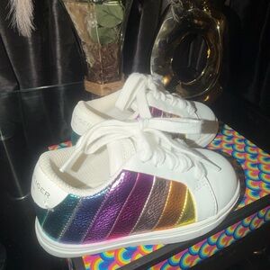 Kurt Geiger Kids Multicolor Striped Sneakers